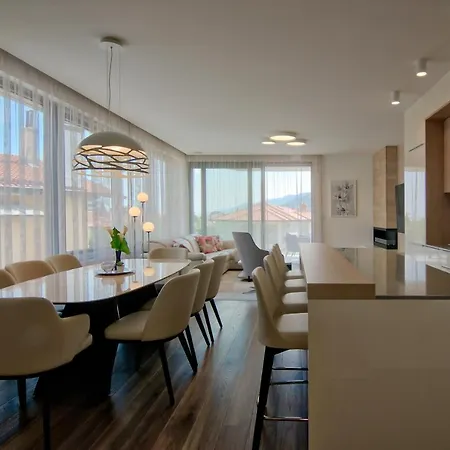 Vita, Luxury * أوباتيا