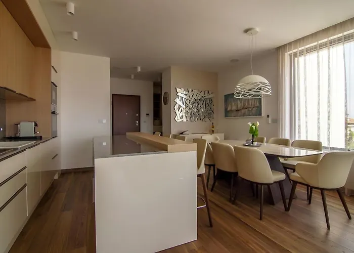 Vita, Luxury Опатия